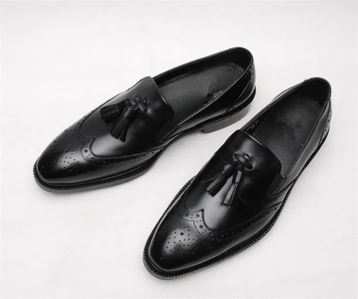 Для мужчин itilian Ретро Баллок резные на не сужающемся книзу массивном каблуке кожаные туфли-оксфорды кожаные туфли с острым носком ручной работы обувь с кисточками туфли - Цвет: Черный