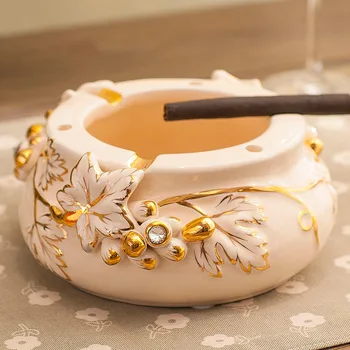 

A pull European Ceramic ashtray windproof large living room table ornaments personalized decoration bar KTV