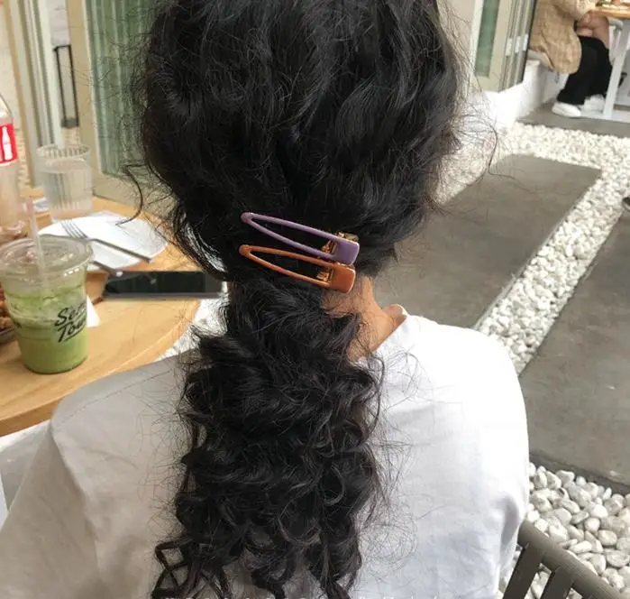AOMU 2 шт. корейские резиновые геометрические неправильные прямоугольные заколки для волос карамельный цвет водослива шпильки для женщин аксессуары для волос