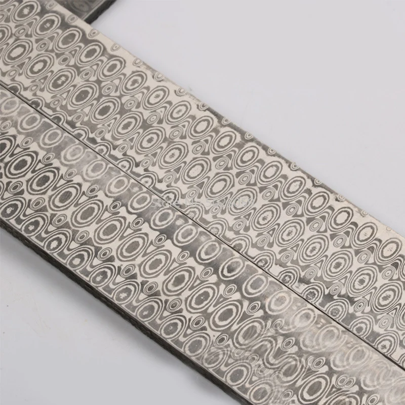 

1pc Top Quality DIY Knife Material Damascus Steel Rose Sandwich Pattern Steel Knife Blade Blank Has Been Heat Treatment