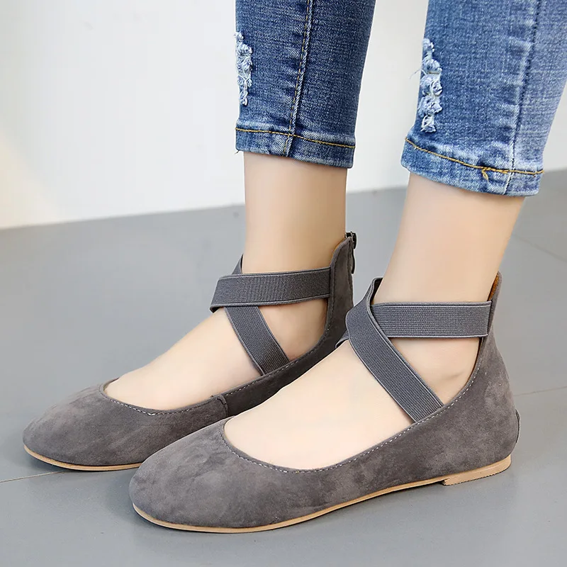 

2018 autumn new style simple and comfortable flat shoes women retro style soft wild casual shoes.