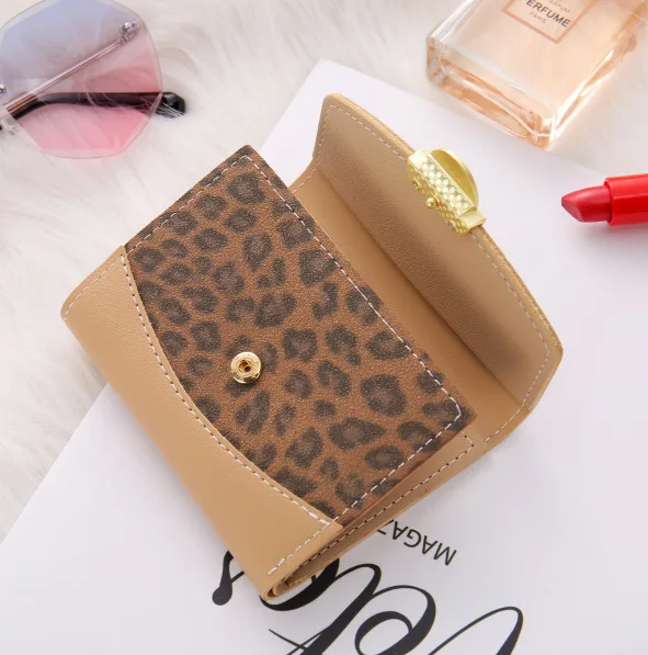 Для женщин кошельки фирменный дизайн женские короткие кошельки для карт держатель Leopard толстосумы женский леопардовый кошелек для девочек