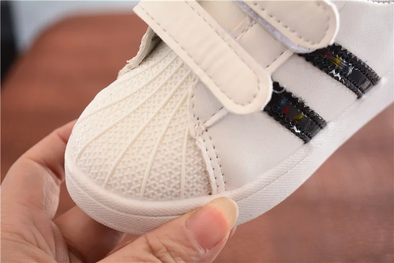 Высококачественная мягкая детская обувь для новорожденных, первая ходьба, спортивная обувь для мальчиков и девочек, обувь на плоской подошве, модная обувь для начинающих ходить