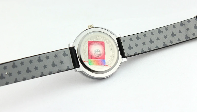 Девушка Микки кожа кварцевые пряжка безопасности часы женские модные простые круглые натуральной марки Дисней Красный Черный Белый часы для детской