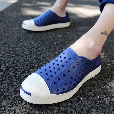 

2017 Summer Beach Sandals For Men Size 40-44 Mules Hole Couple Models Jelly Lazy Shoes Factory Wholesale Garden Shoes