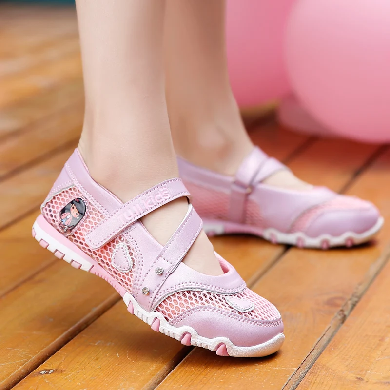 Новая летняя детская обувь; высококачественные Нескользящие модные сандалии для девочек; детские сандалии для принцессы с рисунком; обувь на плоской подошве