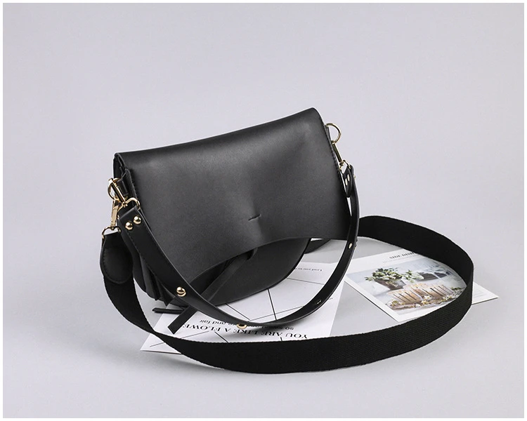 Women handbags19