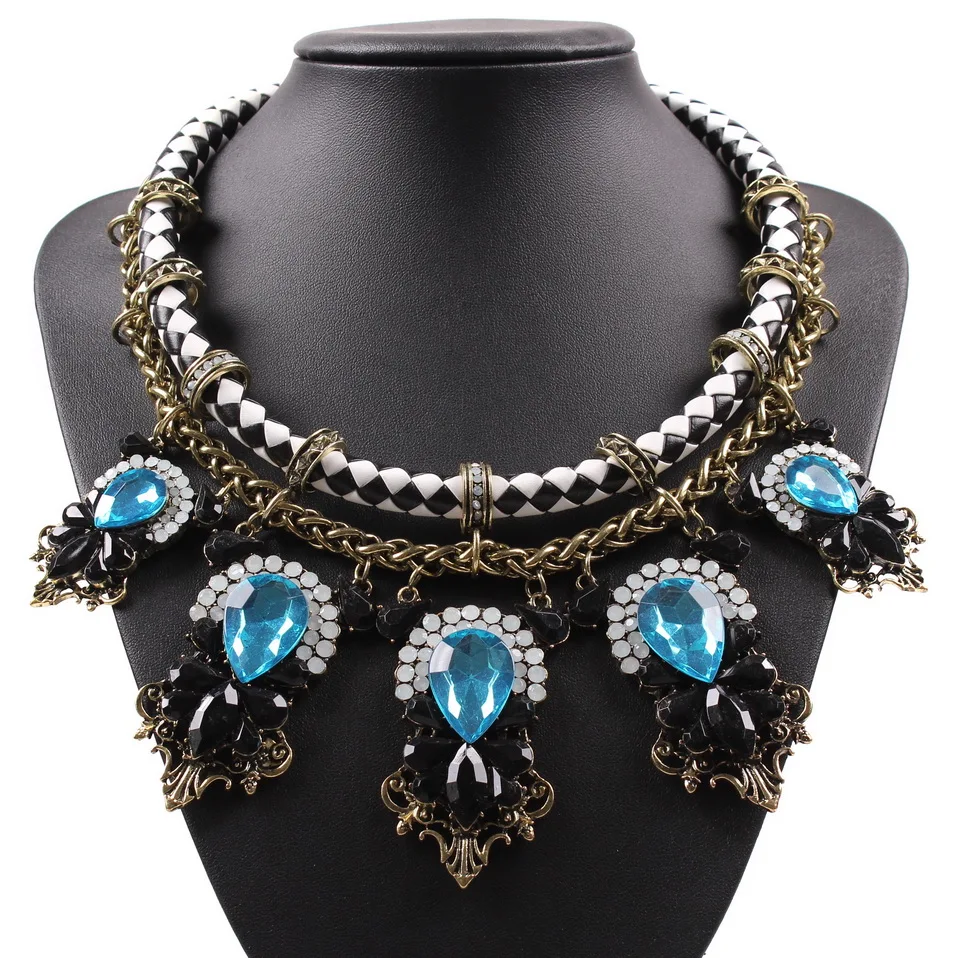 

New 2019 Design Big Chunky Choker Fashion Vintage Chain Torques Crystal Pendant Necklace Statement Jewelry for Women