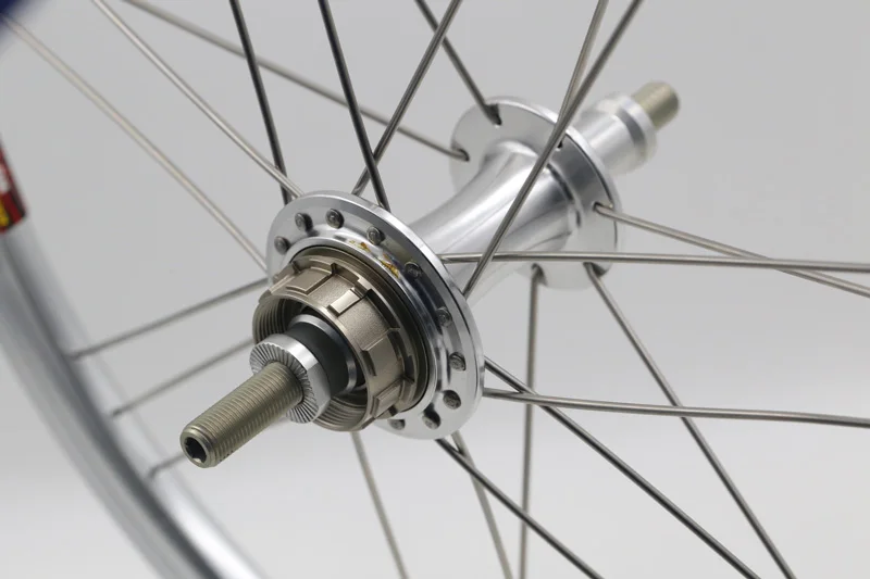 

16 x1 3/8" ( 349 ) black 2/3speed only rear wheel 21hole for brompton bike