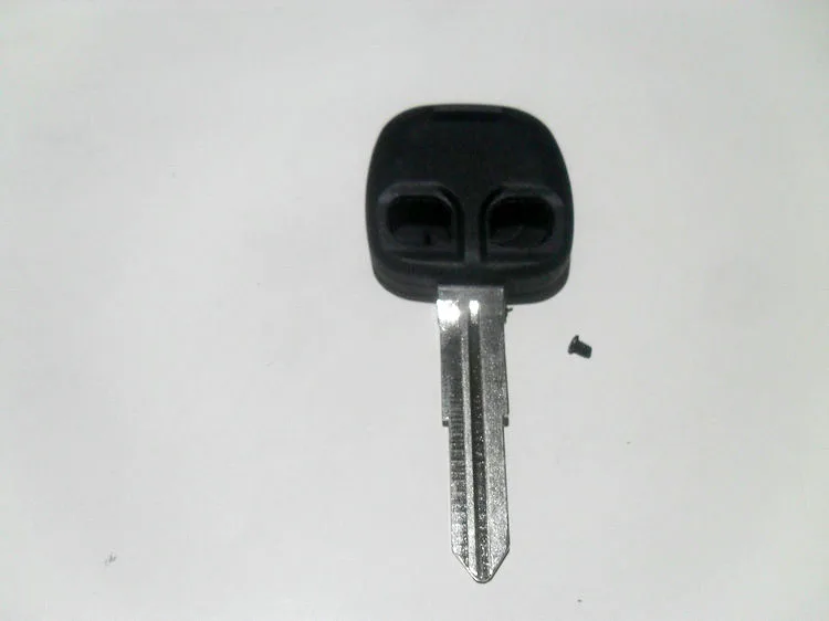 mitsubishi remote key shell 2 button (1)11