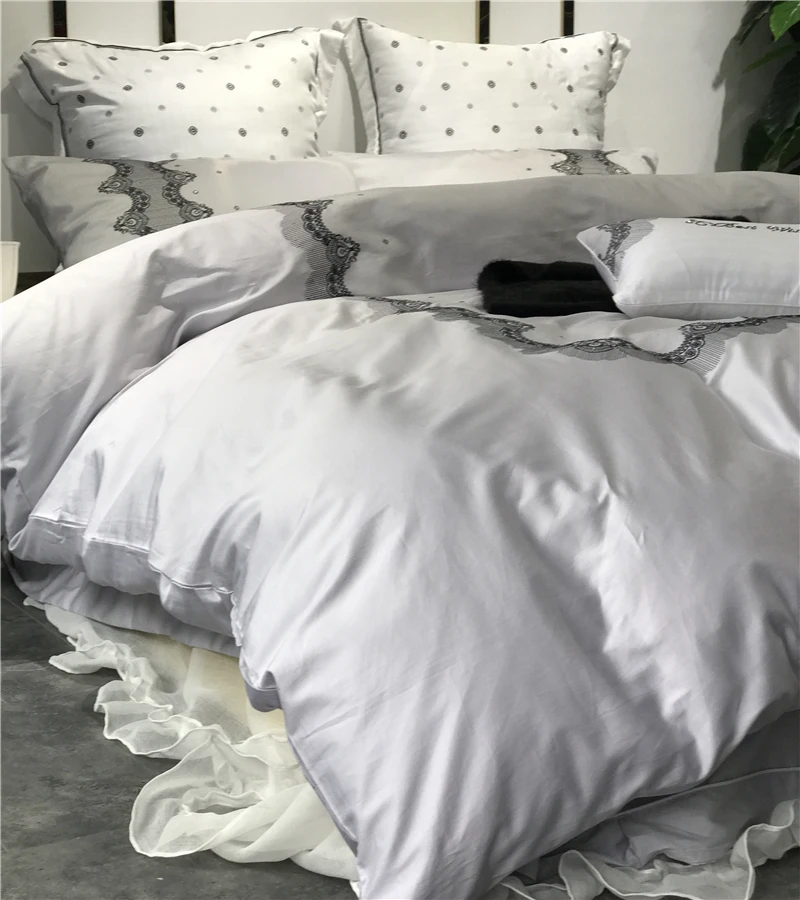 - 467Pcs Egypt Cotton Classical beauty luxury Bedding Set Embroidery Duvet cover set Bed Sheet Pillowcases Queen King Size
