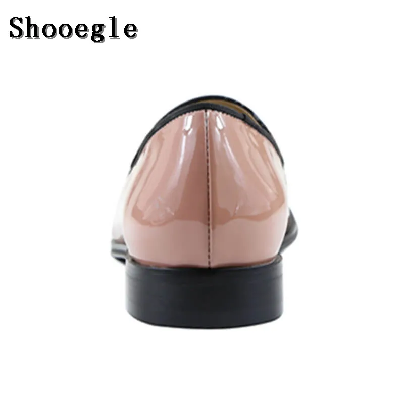 Shooegle высокое качество Мужская обувь для вечеринок красивый черный, розовый патч Цвет Кожаные модельные туфли Обувь большой мужские лоферы Мокасины 38-47