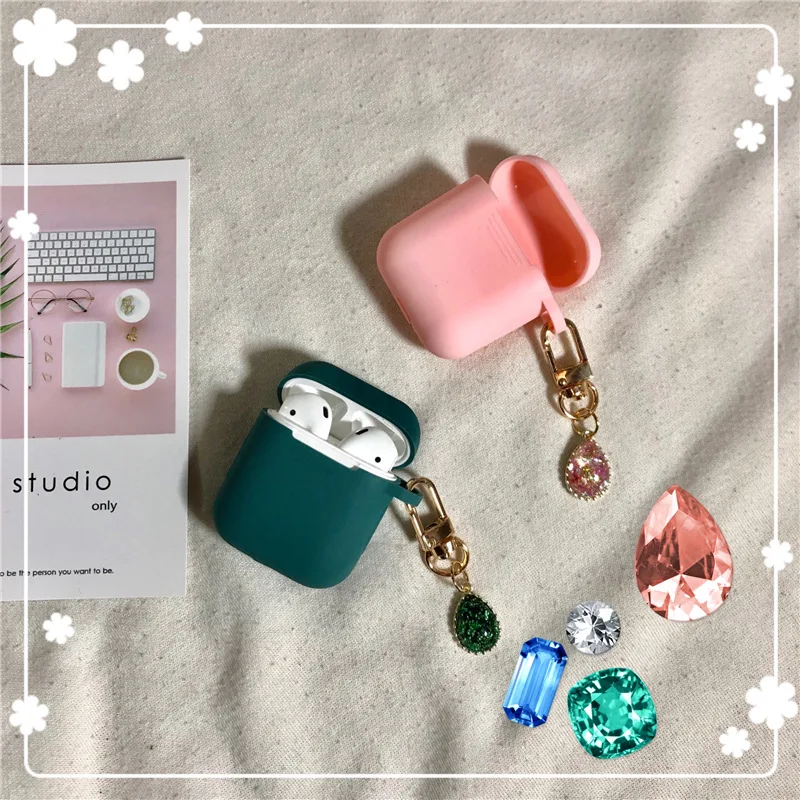 

Simple Gold buckle Keychain with Rhinestone Pendant Silicone Case for Apple Airpods Earphone Headphone Bluetooth Cover