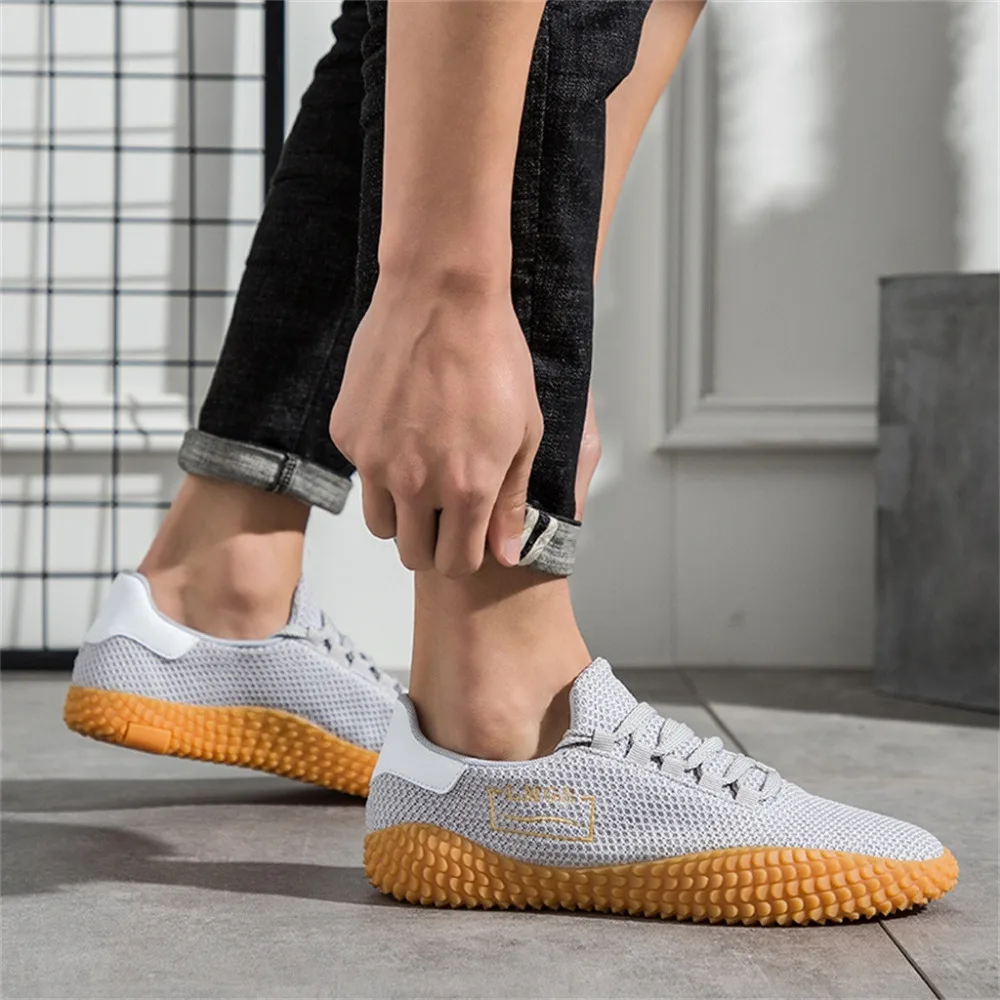 2019 Summer men's breathable mesh sneakers wild trend casual shoes round head straps running shoes non-slip lightweight 40J20 (12)