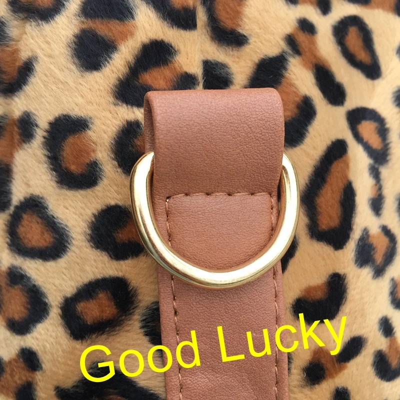 leopard weekender bag (5)