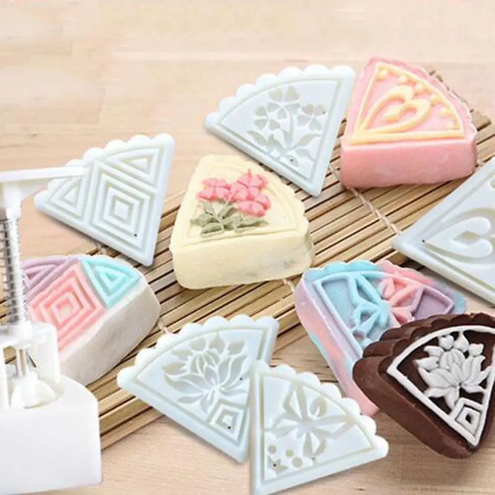 1 Set/5pcs Moon Cake Mold Press Pattern Cake Biscuit Dessert Mold