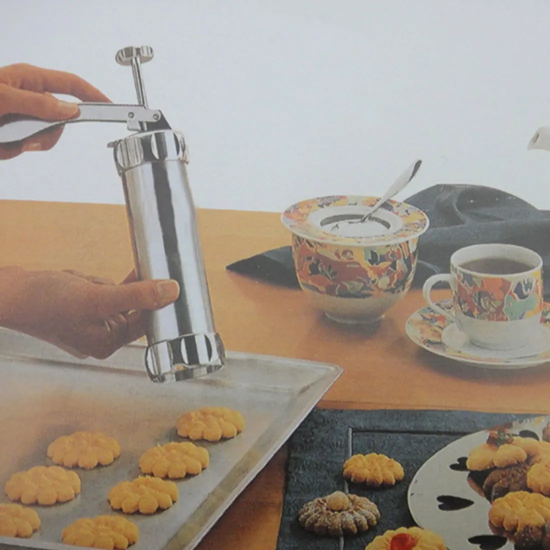 1pc Cookie Biscuits Press Machine Kitchen Tool Bakeware With 20 Cookie