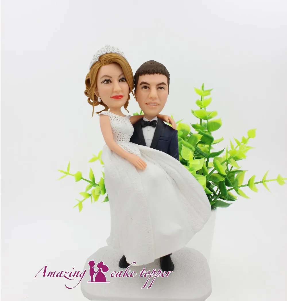 

2019 AMAZING CAKE TOPPER Toys Wedding queen with a crown And Groom Gifts Ideas Customized Figurine Valentine's Day