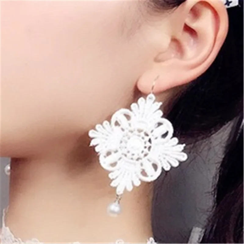 Fashionable lace cloth lace earrings Chinese knot lace imitation pearl
