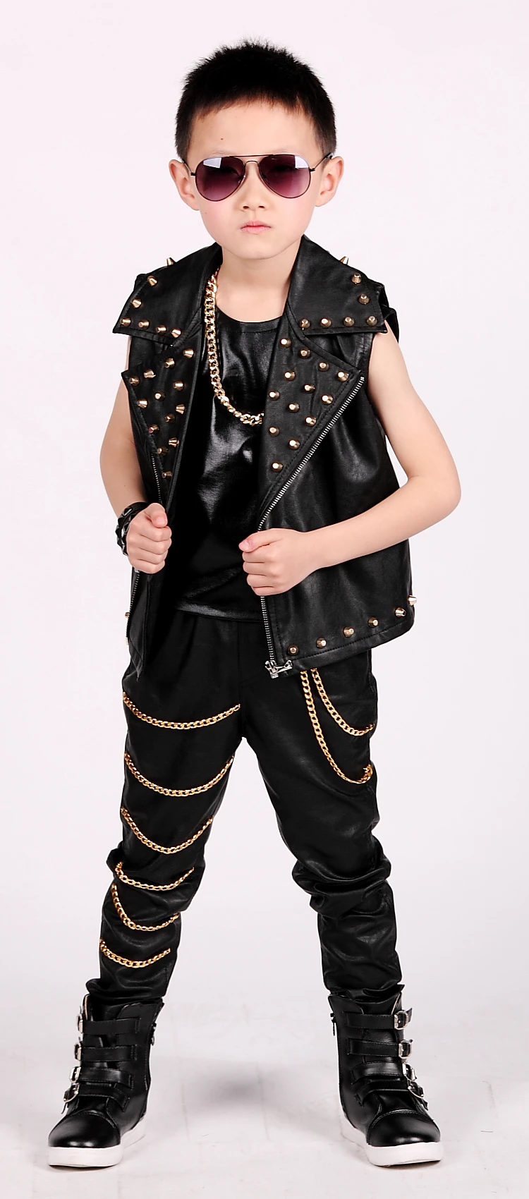 Модная одежда для детей, Детская мода мальчиков жилет локомотивная кожаная куртка жилет с заклепками Производительность одежда Modis детей танцевальный сценический костюм Y1230