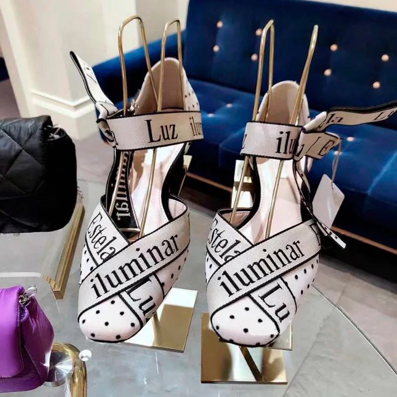 Г. Sandalias De Moda/черные пикантные летние сандалии на высоком каблуке, с пряжкой, сеткой, буквами, на шпильках, с бантом, сандалии на низких каблуках женская обувь вечерние
