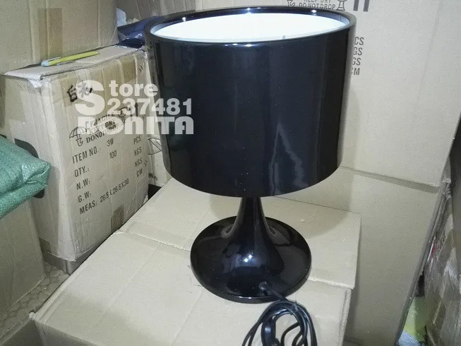 Современный простой классический черно-белый Настольный светильник среднего размера для спальни, декоративные настольные лампы для гостиной