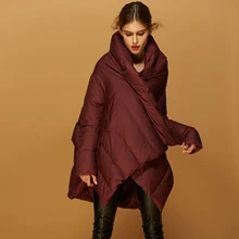 Высокое качество Новая модная дизайнерская женская зимняя куртка 90% белый утиный пух нерегулярная средняя длинная парка красный/черный свободный размер