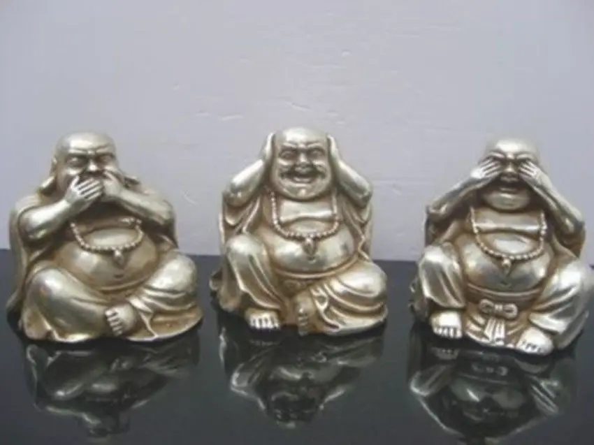 

Elaborate Collectables Chinese tibetan silver carved three buddha figurines