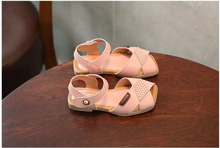 girls sandals (92)