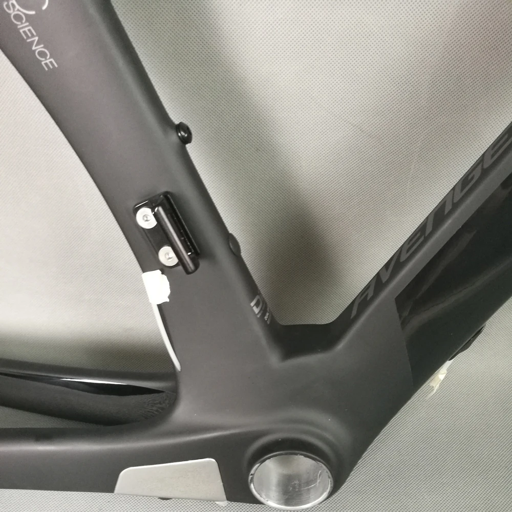 Discount Carbon Fiber T800 AERO Road Bike Frame Black Avenger Logo Painting R8 FM169 AERO Seatpost Frameset Bicycle Accessories 2 Discount Carbon Fiber T800 AERO Road Bike Frame Black Avenger Logo Painting R8 FM169 AERO Seatpost Frameset Bicycle Accessories 2
