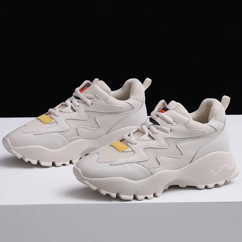 

Spring 2019 Plus Size 35-42 Running Shoes For Women Summer Breathable Mesh Casual Sport Shoes Woman Brand Fashion Sneakers