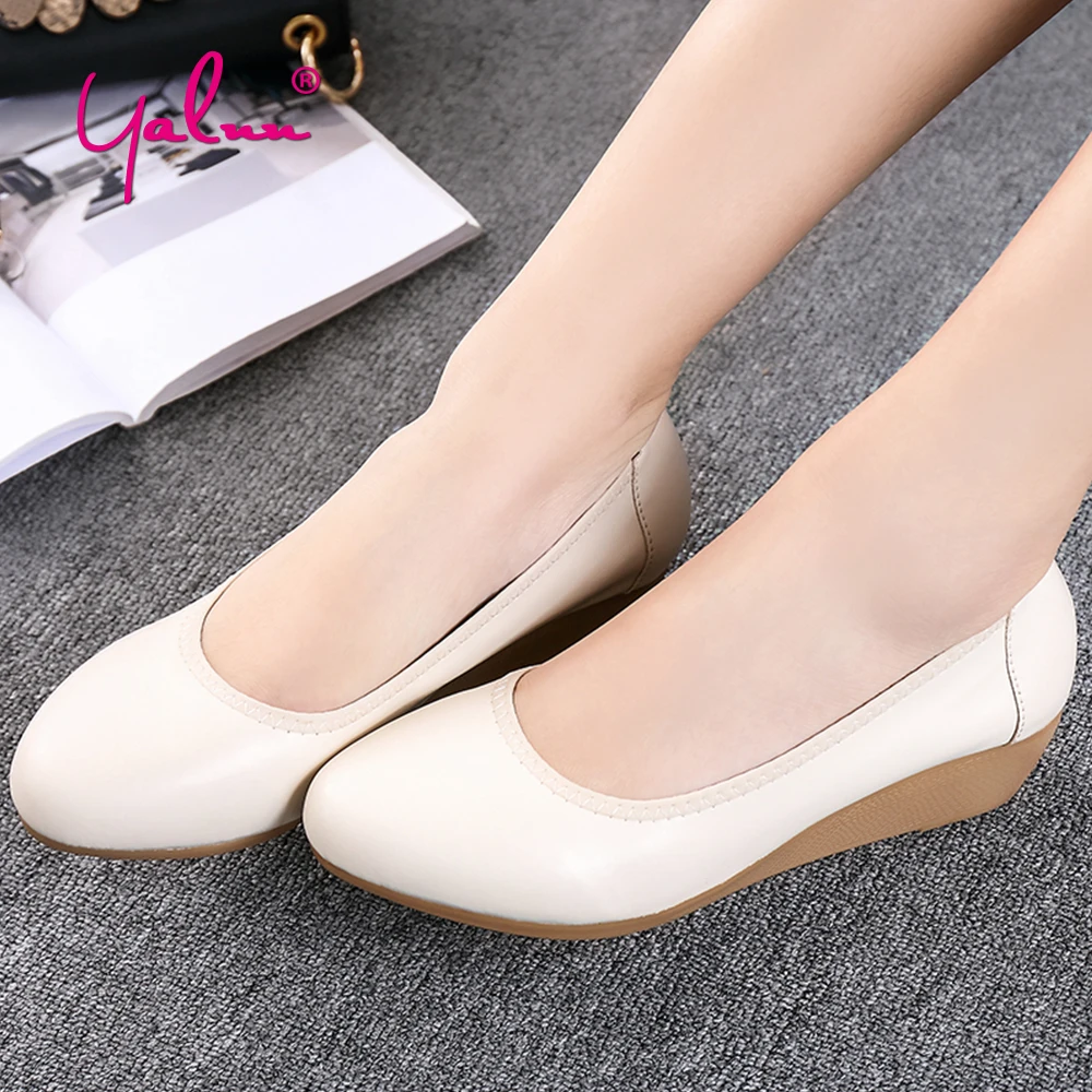 Spring Autumn Women's Retro Low Heels Women Shoes Leather Slip On Classic Black Wedges Shoes Office Ladies Shoes Woman Big Size 