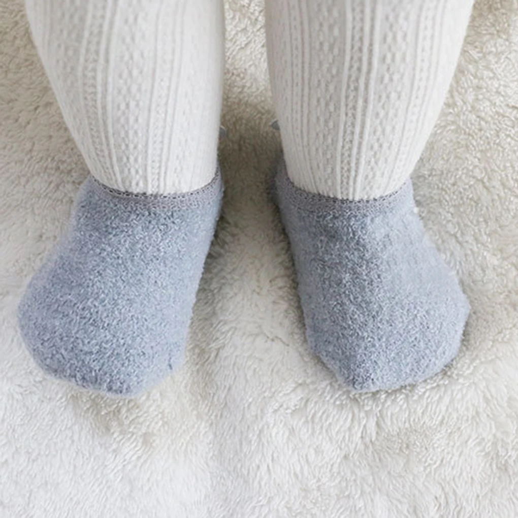 Теплые носки до лодыжки для малышей Нескользящие бесшовные бархатные носки кораллового цвета с героями мультфильмов