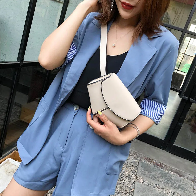 

Fashion Women Fanny Pack Belt Bag Ladies Leather Serpentine Waist Bag Women Bag Mini Waist Pack Leather Small Travel Chest Bags