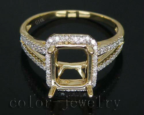 

Vintage Emerald 7x9mm Solid 14Kt Yellow Gold 0.43Ct Diamond Semi-Mount Engagement Ring