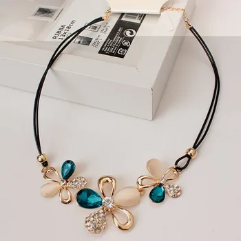

The latest fashion jewelry wholesale products listed three plum mosaic crystal opal necklace short statement necklace