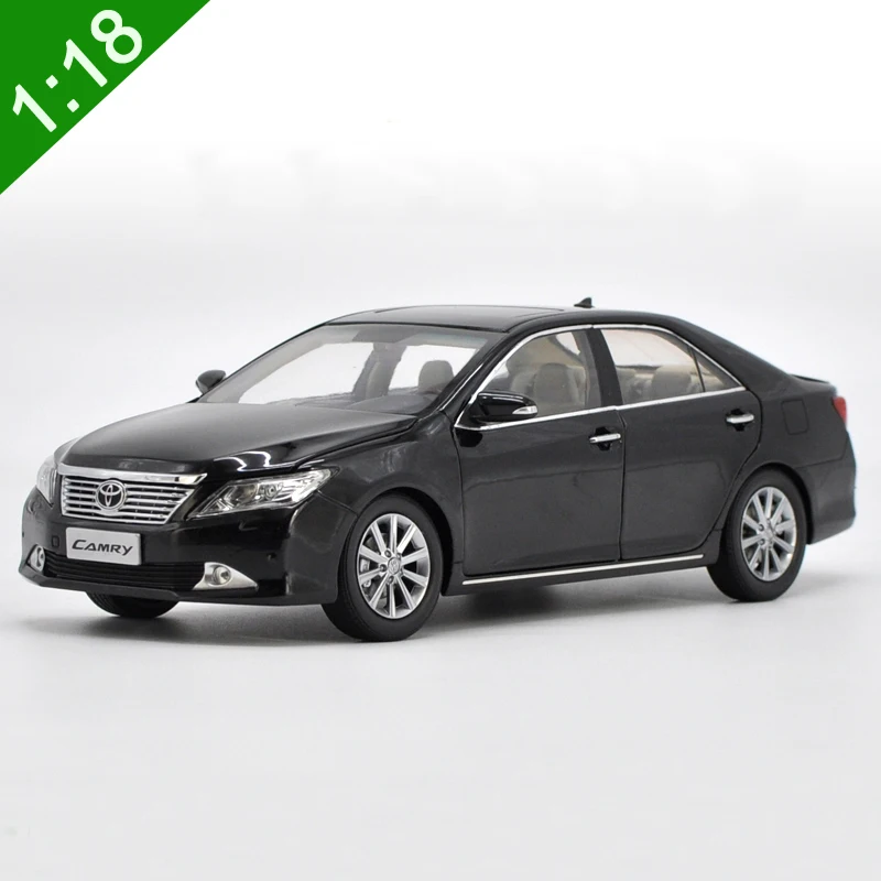 1:18 Toyota Camry 2012 литая под давлением модель автомобиля черный мальчик подарки игрушки оригинальная коробка