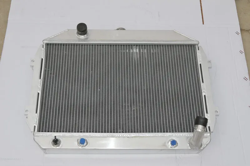 Новый 3 рядный алюминиевый гоночный радиатор AT & MT для Nissan/Datsun 240Z/260Z 1970 1975 71 72 73 74