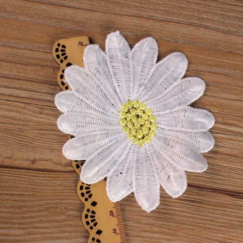 10pcs Lace Applique Daisy Patches Embroidered Flower Clothes Dress