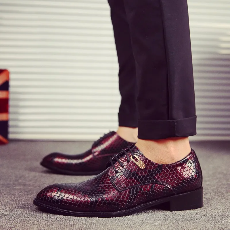 men footwear 2016 studs shoes luxury brand moccasins snake skin ballet flats glossy patent leather brogue oxford shoes for men (22)