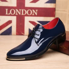 Taille 38-45 Hommes En Cuir Verni Chaussures De Mariage Noir Bleu Rouge Or Véritable Chaussures Italie Marque Designer Casual Chaussures hommes D30