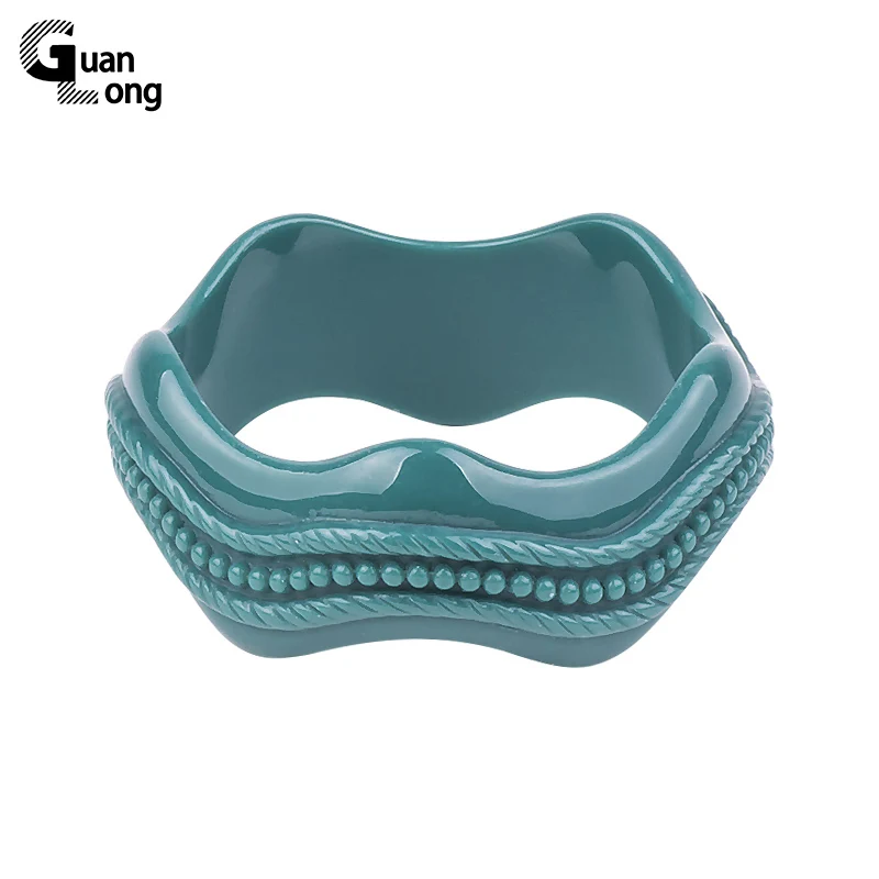 

GuanLong Lip Pattern Resin Craft Jewelry Bangles Bracelets 2018 New Collections Wholesale 9 colors Available