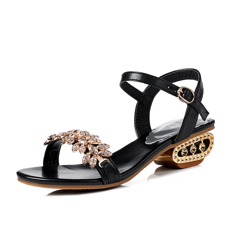 

Summer 2019 New Korean Version Of One-character Buckle Drill Anti-slip Flat Bottom Open Toe Fashion Sandals For Women