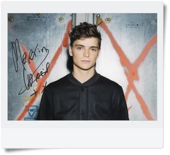 

signed Martin Garrix autographed photo 7 inches freeshipping 072017 04