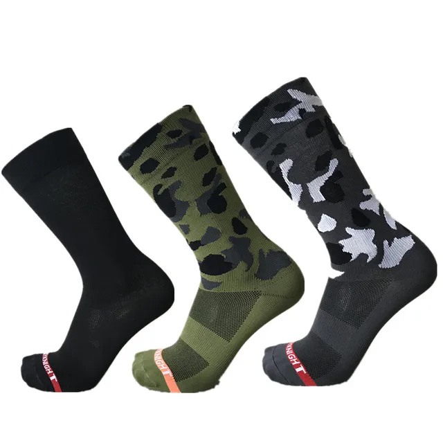 US $2.79 Men Camouflage Mountain Cross Coun Sport Socks Bicycle Cycling Socks Running Outdoor Socks Compress
