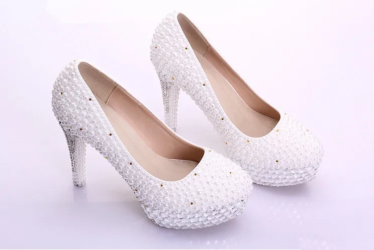 Женские свадебные туфли с белым жемчугом; туфли на платформе; модельные туфли на высоком каблуке с круглым носком для невесты; женская обувь; женские туфли-лодочки; большие размеры
