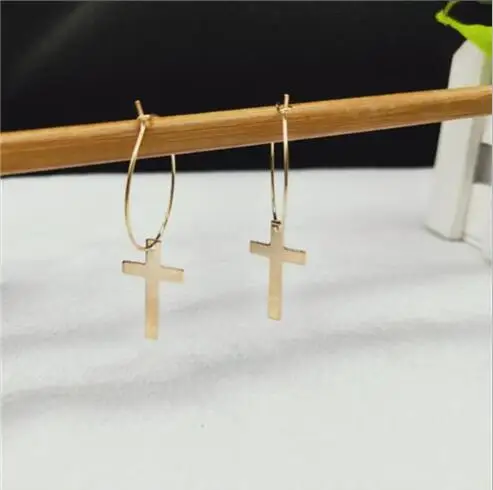 

e 1274 Retro fashion cross earrings Korean fashion simple big circle star temperament earrings female simple jewelry accessories