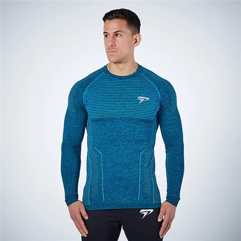 4676318513_1974832266