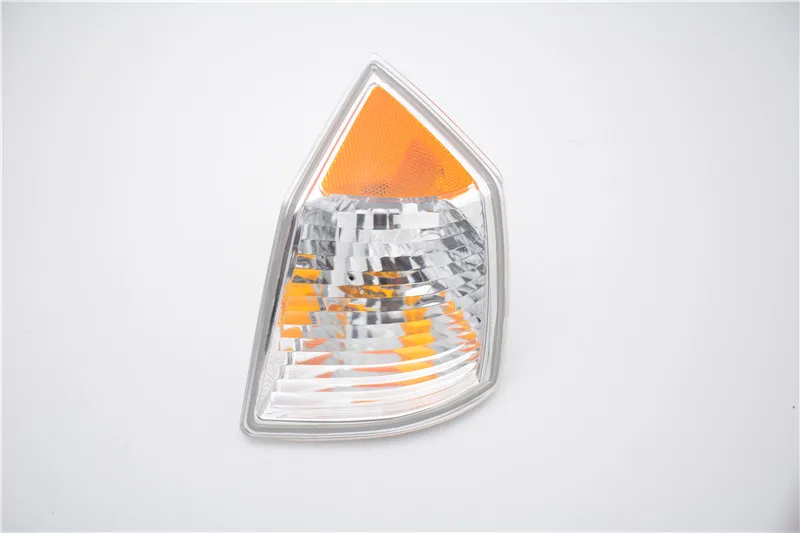 1Pcs Right Side Front Bumper Corner Turn Signal Parking Lamp Light for