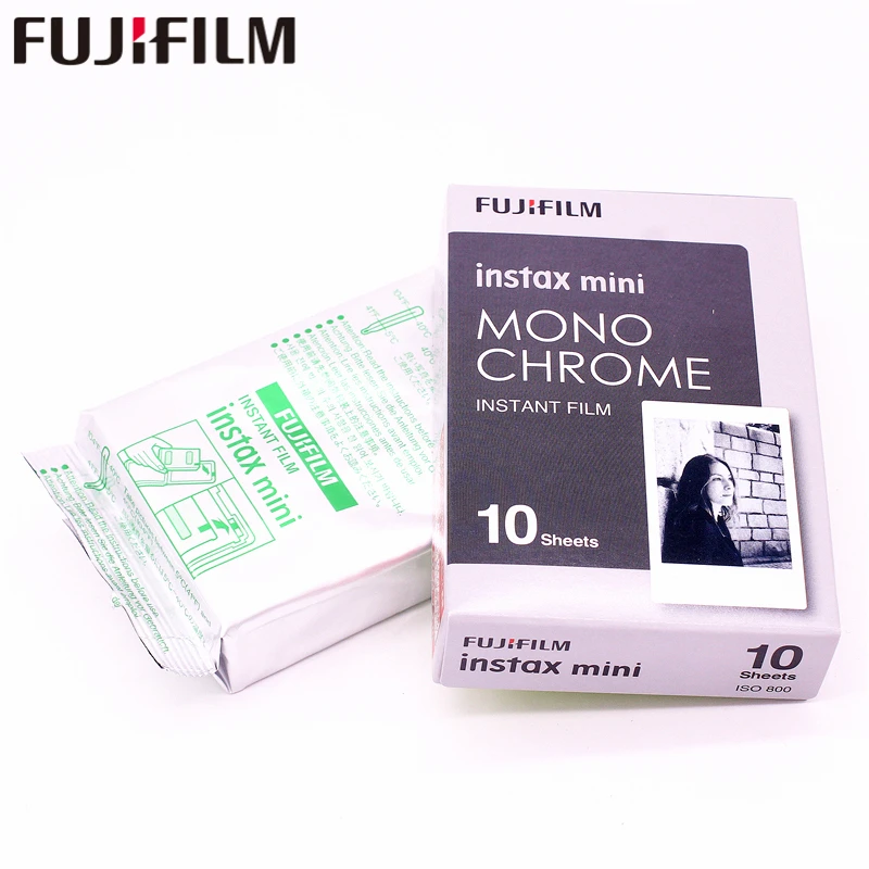 Монохромная пленка Fujifilm Instax Mini8 монохромная + черная рамка небесно голубая фото